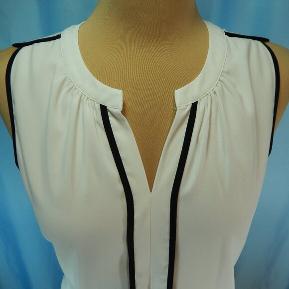 Calvin Klein White Sleeveless V-Neck with Black Piping Size Small Career Top EUC - Picture 7 of 10